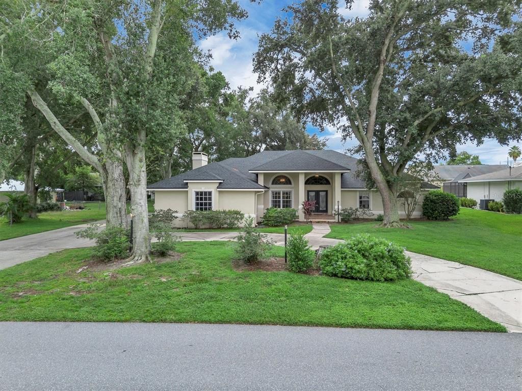 345 S LAKE FLORENCE DRIVE, Winter Haven, FL 33884