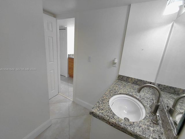 5701 Collins Ave 619, Miami Beach, FL 33140
