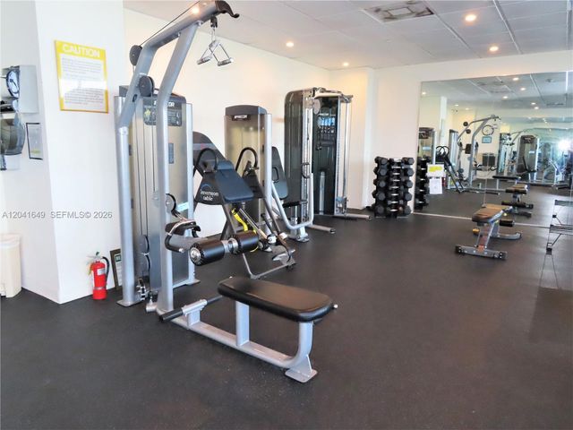 5701 Collins Ave 619, Miami Beach, FL 33140