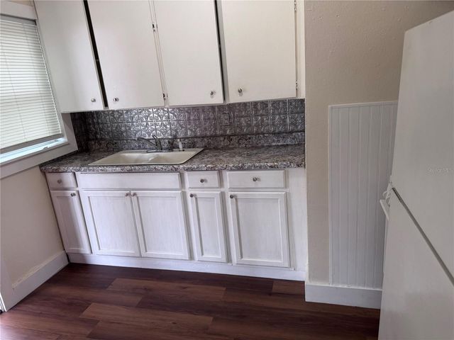108 E BROADWAY STREET, Fort Meade, FL 33841