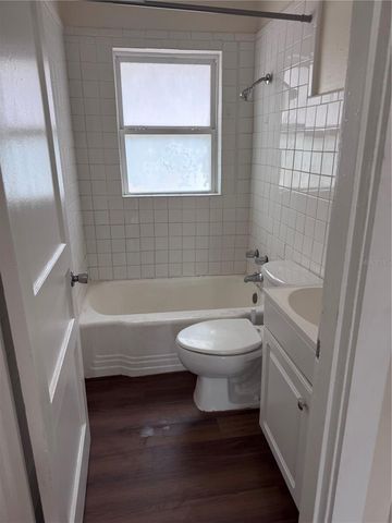 108 E BROADWAY STREET, Fort Meade, FL 33841