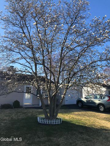 45 Fuller Terrace, Colonie, NY 12205