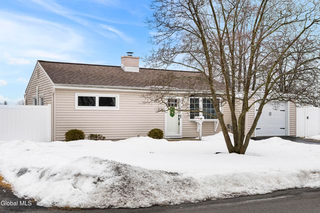 45 Fuller Terrace, Colonie, NY 12205