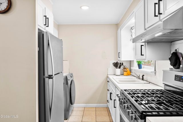 45 Fuller Terrace, Colonie, NY 12205