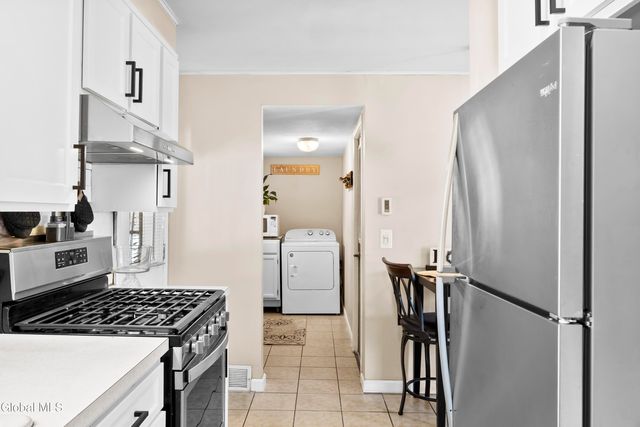 45 Fuller Terrace, Colonie, NY 12205