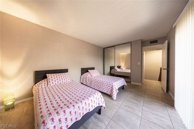 1570 Park Meadows DR 1, Fort Myers, FL 33907