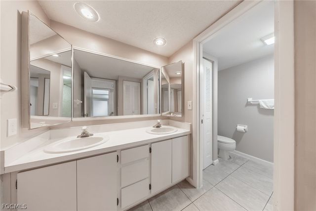 1570 Park Meadows DR 1, Fort Myers, FL 33907