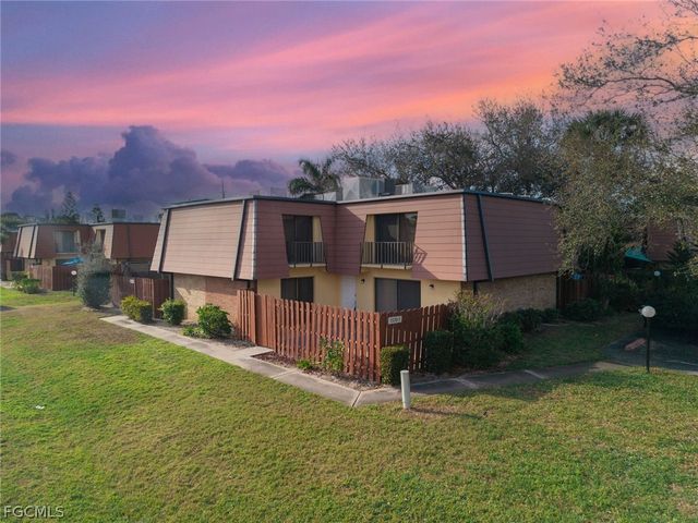 1570 Park Meadows DR 1, Fort Myers, FL 33907