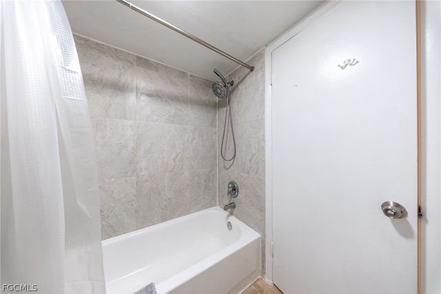 1570 Park Meadows DR 1, Fort Myers, FL 33907