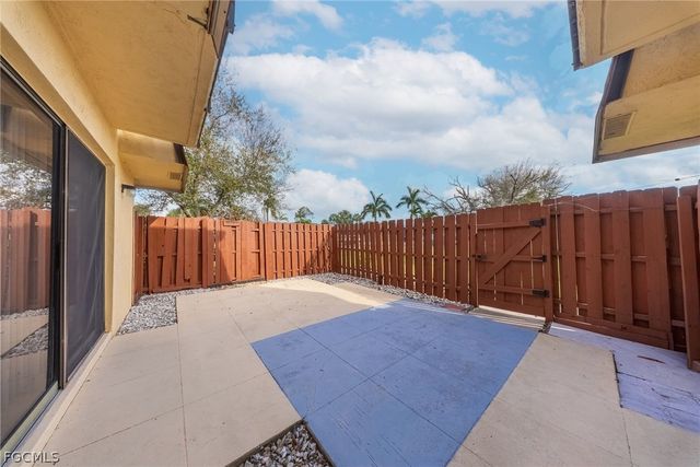 1570 Park Meadows DR 1, Fort Myers, FL 33907