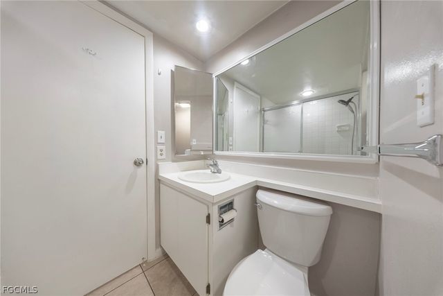 1570 Park Meadows DR 1, Fort Myers, FL 33907