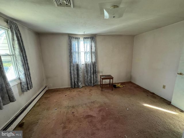 113 FOREST HILLS RD, Red Lion, PA 17356