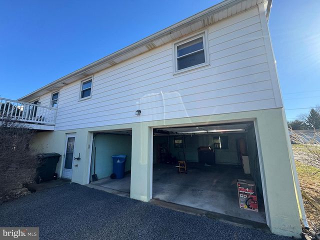 113 FOREST HILLS RD, Red Lion, PA 17356