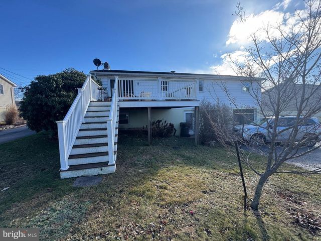 113 FOREST HILLS RD, Red Lion, PA 17356