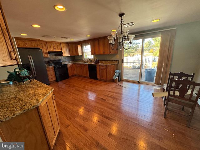 113 FOREST HILLS RD, Red Lion, PA 17356