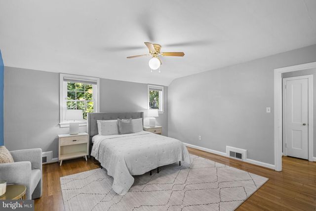 712 AUBURN AVE, Takoma Park, MD 20912