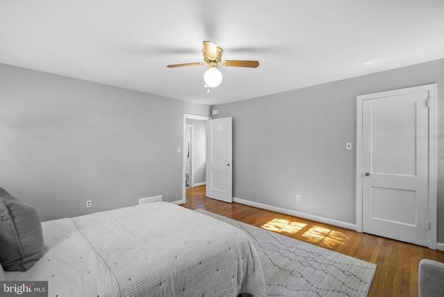 712 AUBURN AVE, Takoma Park, MD 20912
