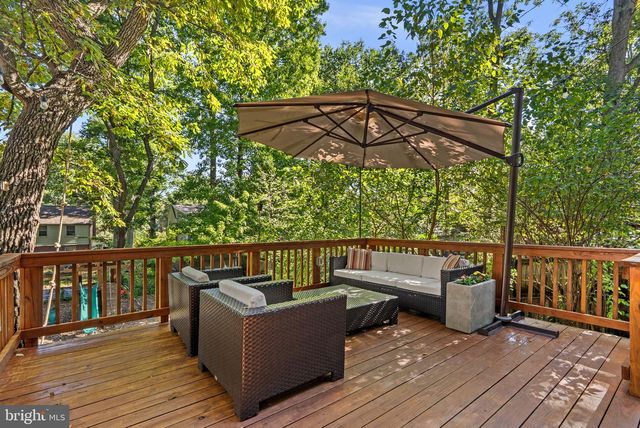 712 AUBURN AVE, Takoma Park, MD 20912