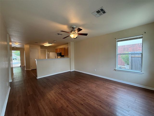 316 Meadow Park DR, Georgetown, TX 78626