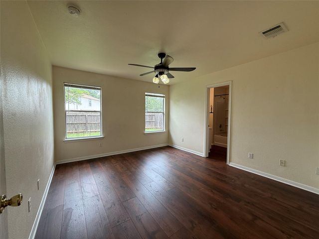 316 Meadow Park DR, Georgetown, TX 78626