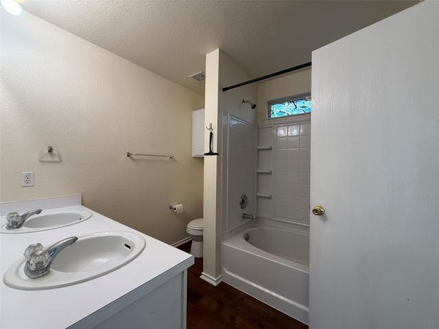 316 Meadow Park DR, Georgetown, TX 78626