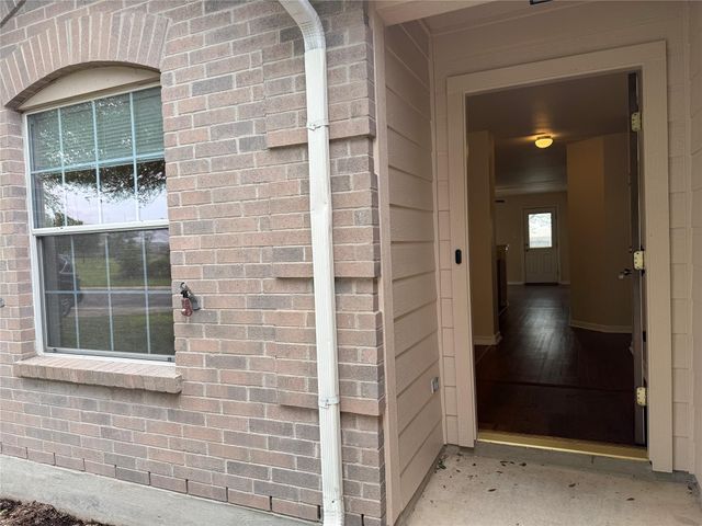 316 Meadow Park DR, Georgetown, TX 78626