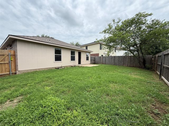 316 Meadow Park DR, Georgetown, TX 78626
