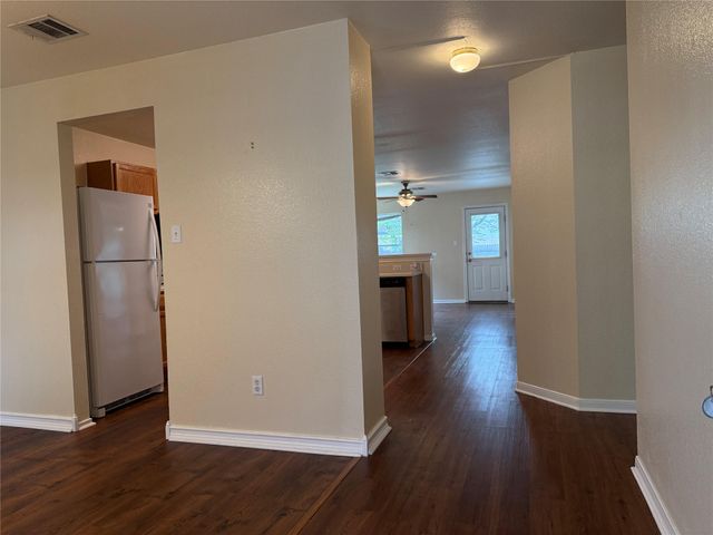 316 Meadow Park DR, Georgetown, TX 78626