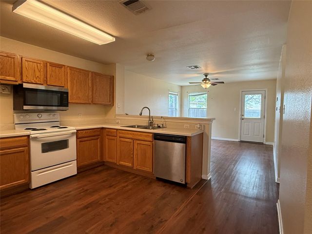 316 Meadow Park DR, Georgetown, TX 78626