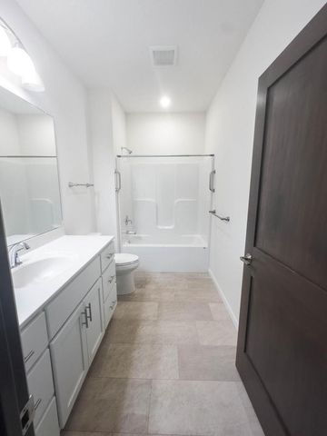 3018 Christenson LANE, Onalaska, WI 54650