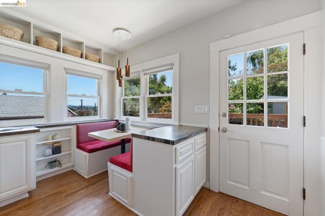 1751 E 38Th St, Oakland, CA 94602