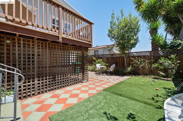 1751 E 38Th St, Oakland, CA 94602