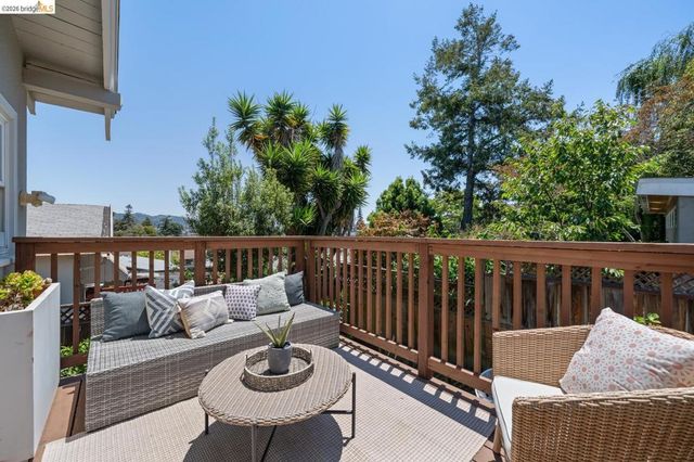 1751 E 38Th St, Oakland, CA 94602