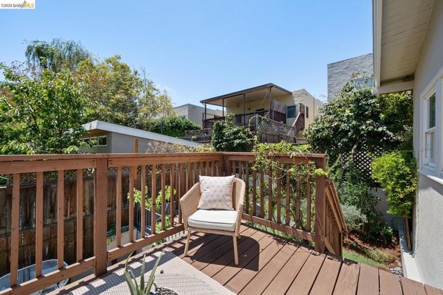 1751 E 38Th St, Oakland, CA 94602