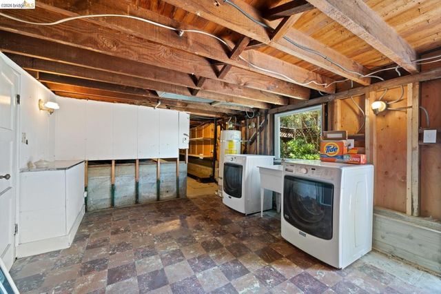 1751 E 38Th St, Oakland, CA 94602