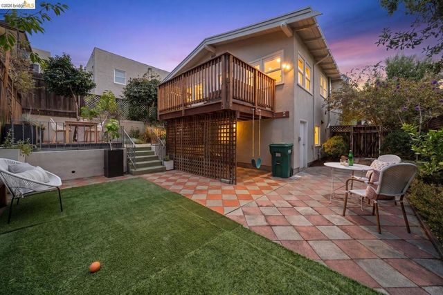 1751 E 38Th St, Oakland, CA 94602