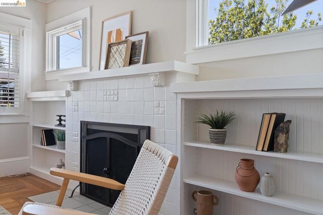 1751 E 38Th St, Oakland, CA 94602