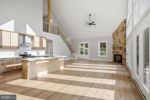 270 COUNTRY RD, Harpers Ferry, WV 25425