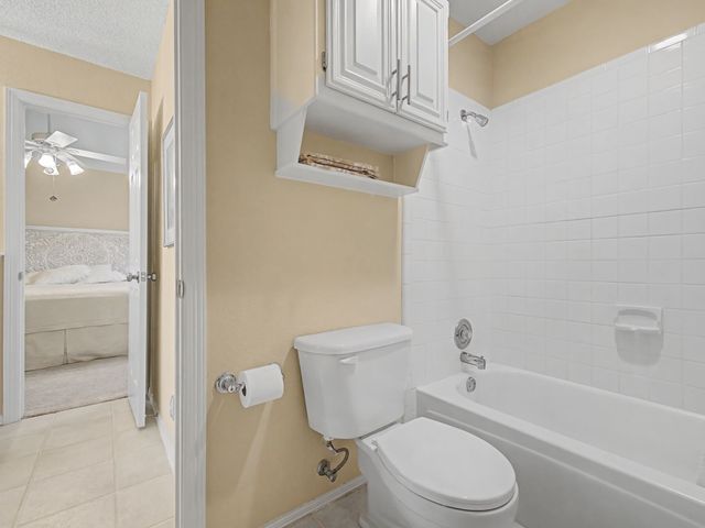 524 Estate Drive, Grand Prairie, TX 75052