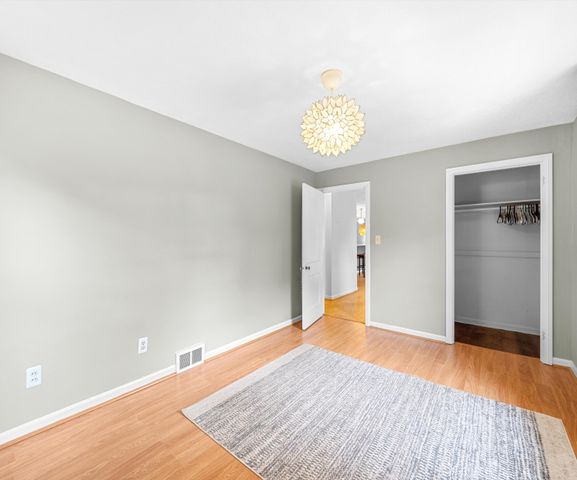 601 Cressfield Lane, Ann Arbor, MI 48103