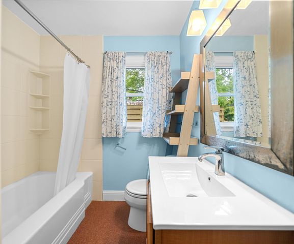 601 Cressfield Lane, Ann Arbor, MI 48103