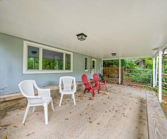 601 Cressfield Lane, Ann Arbor, MI 48103