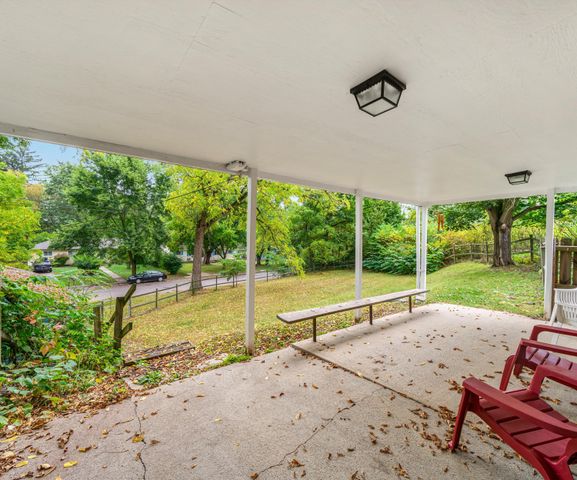 601 Cressfield Lane, Ann Arbor, MI 48103