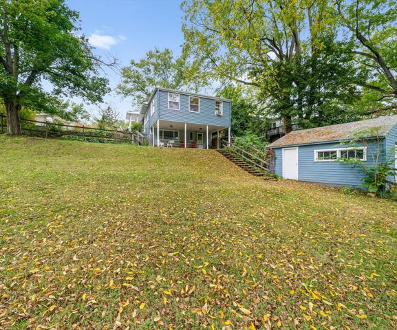 601 Cressfield Lane, Ann Arbor, MI 48103