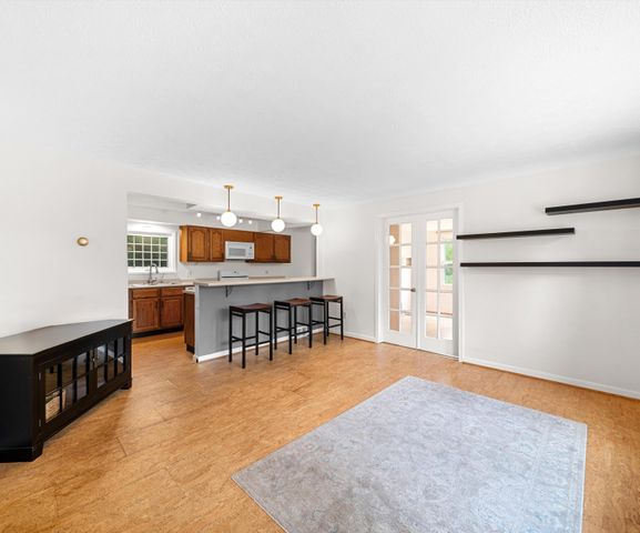 601 Cressfield Lane, Ann Arbor, MI 48103