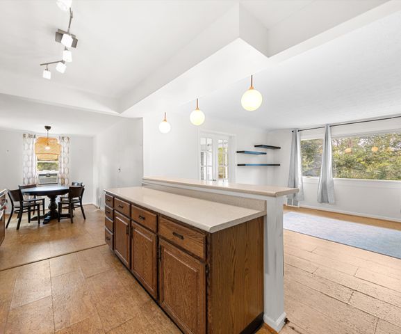 601 Cressfield Lane, Ann Arbor, MI 48103