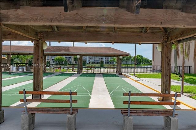 13155 SW 7th Ct 302E, Pembroke Pines, FL 33027