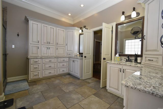 3321 Prestwick Cir, Jonesboro, AR 72405