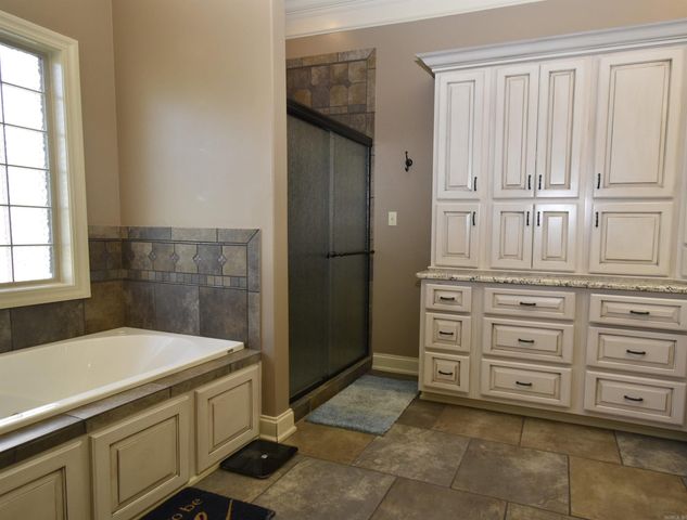 3321 Prestwick Cir, Jonesboro, AR 72405