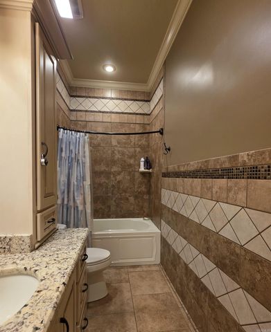 3321 Prestwick Cir, Jonesboro, AR 72405